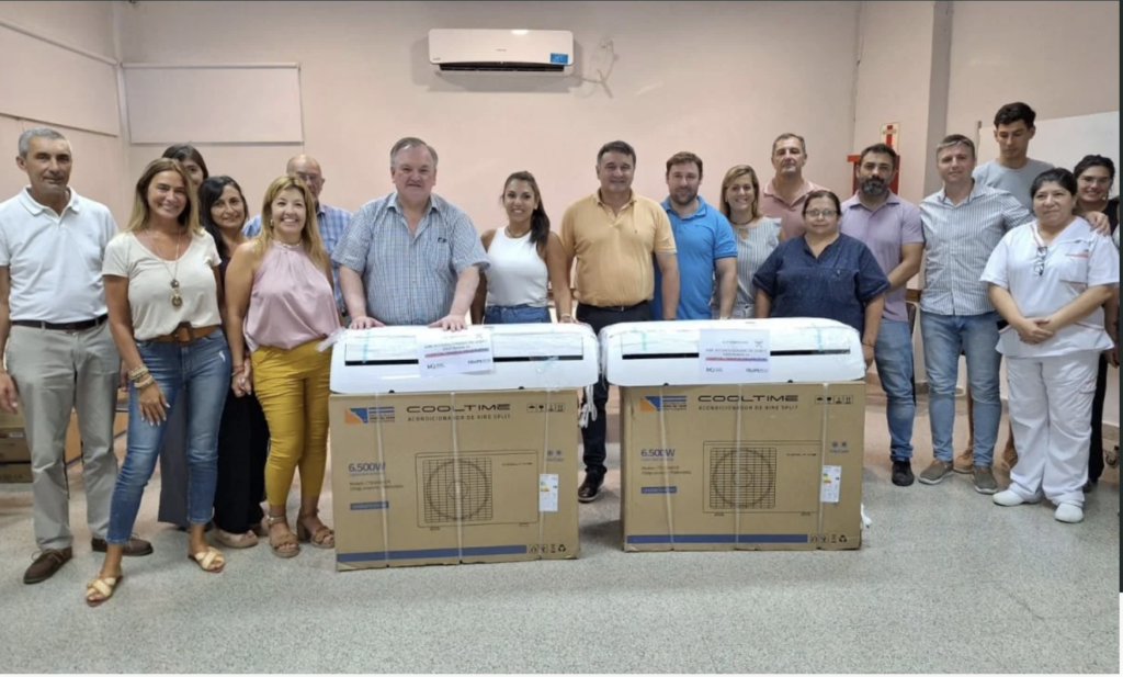 EL SENADOR MICHLIG ENTREGÓ EQUIPAMIENTOS EN EL HOSPITAL DE SAN CRISTÓBAL Y ANUNCIÓ IMPORTANTES AVANCES EN MATERIA DE SALUD